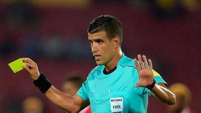 «كاف» يرفع عقوبة الإيقاف عن حكم نهائي (الأهلي والترجي)