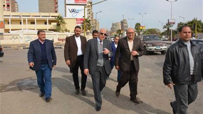 محافظ الجيزة يضبط تجار مواشي متعدين على حرم الطريق بالبحر الأعظم