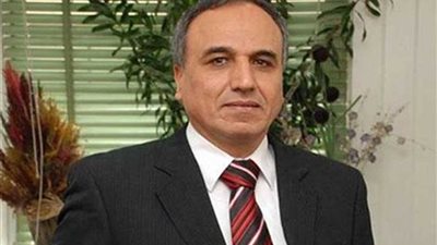 نقيب الصحفيين: افتتاح مكتب للشهر العقاري بمقر النقابة بتكلفة ٤٠٠ ألف جنيه