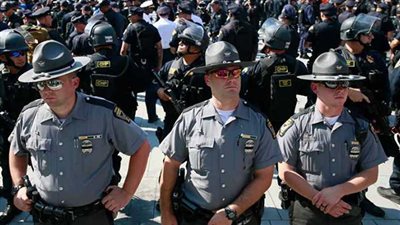 ائتلاف من قيادات الشرطة الأمريكية يطالب ترامب بإنهاء الإغلاق الحكومي