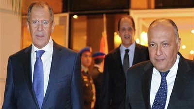 شكرى يبحث هاتفيًا مع نظيره الروسي العلاقات الثنائية والأوضاع بالمنطقة