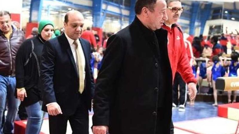 الأهلي يفتتح صالتي