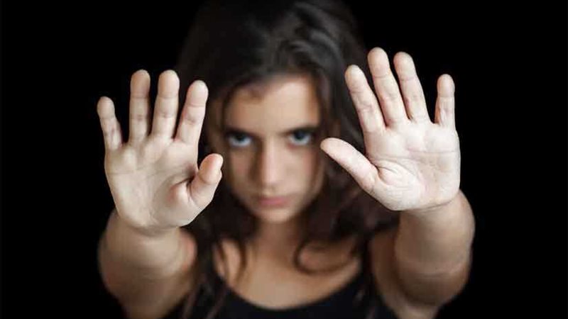 سيدات وقعن ضحايا