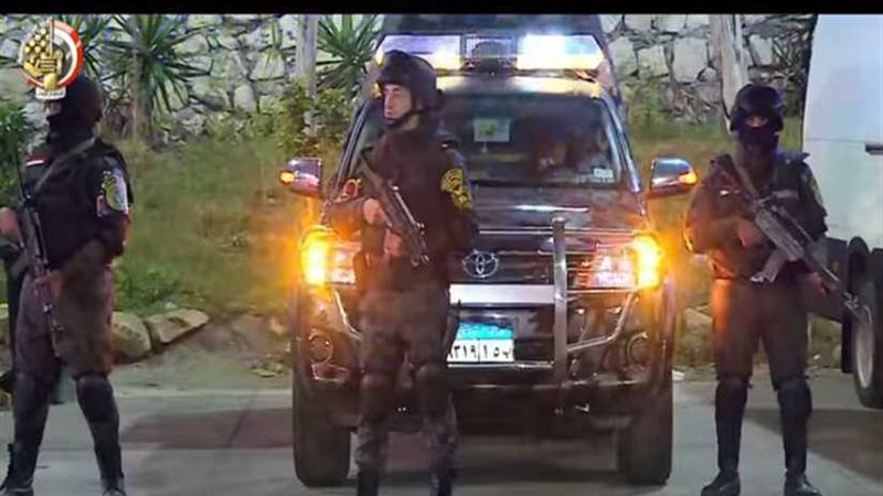 القوات المسلحة تهدي