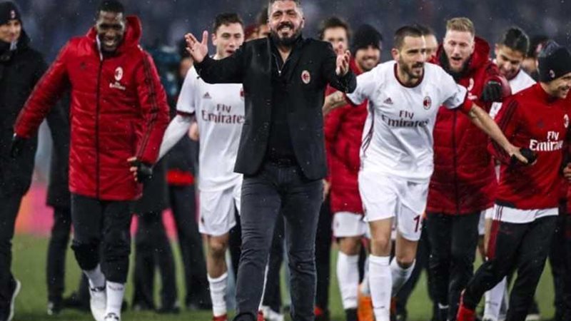 ميلان يهزم جنوى في