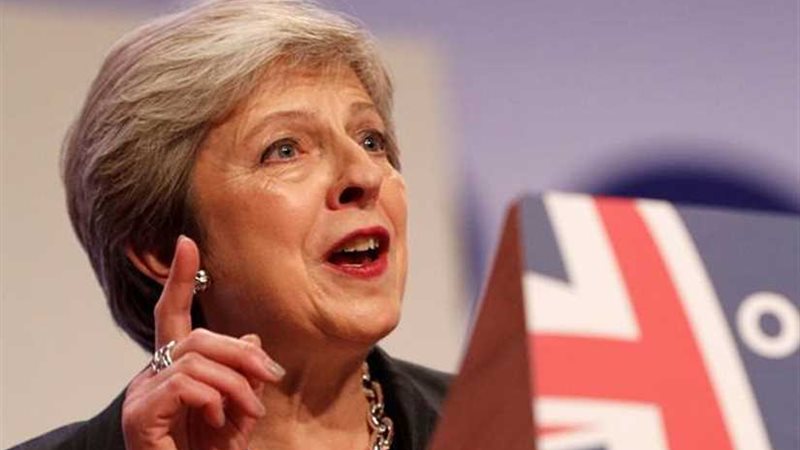 ماي تخشى استفتاء