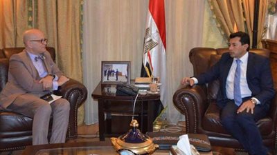 وزير الشباب يلتقي ممثل صندوق الأمم المتحدة للسكان