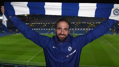 رسميا.. تشيلسي يعلن انضمام هيغواين