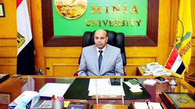 رئيس جامعة المنيا يهنئ الرئيس السيسي بعيد الشرطة الـ 67