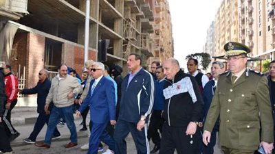 البحيرة تحتفل بعيد الشرطة.. المحافظ ومدير الأمن يتقدمان مهرجان المشي بدمنهور