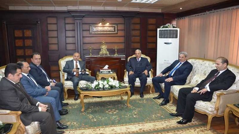محافظ الدقهلية يهنئ