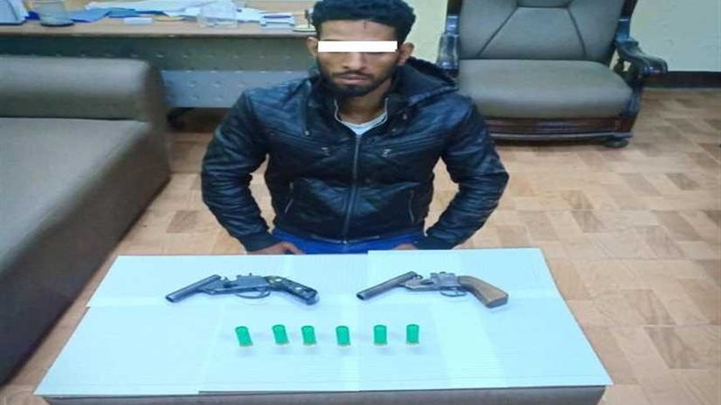 ضبط مسجل خطر بحوزته