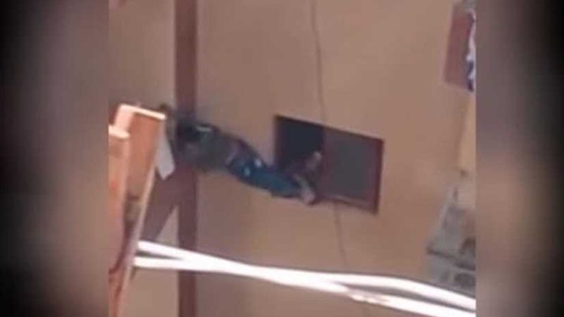 بعد تعرضه للتهديد..