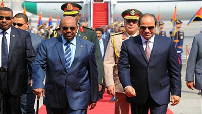 الرئيس السوداني يصل إلى القاهرة في زيارة عمل لمصر