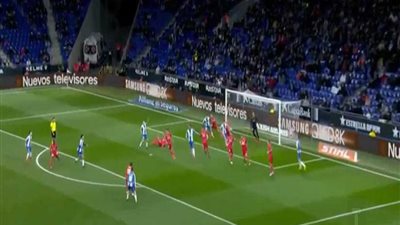 هزيمة الريال القاسية لإسبانيول وسحر بنزيما الأبرز في صحف إسبانيا