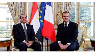 السيسي وماكرون يشهدان توقيع عدد من اتفاقيات التعاون بين مصر وفرنسا