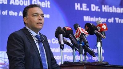 عرفات يشهد توقيع الإعلان المشترك بين السكك الحديدية وشركة SNCFالفرنسية