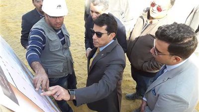 وزير الشباب يتابع أعمال مشروع المدينة الشبابية بالأسمرات