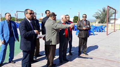محافظ بورسعيد يتفقد مقار إقامة فرق البحر المتوسط لليد