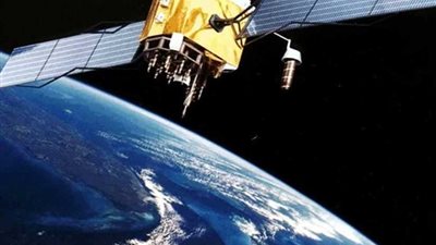 الصين تطلق 10 أقمار صناعية