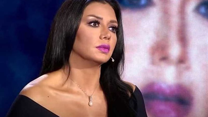 فنانات عربيات في