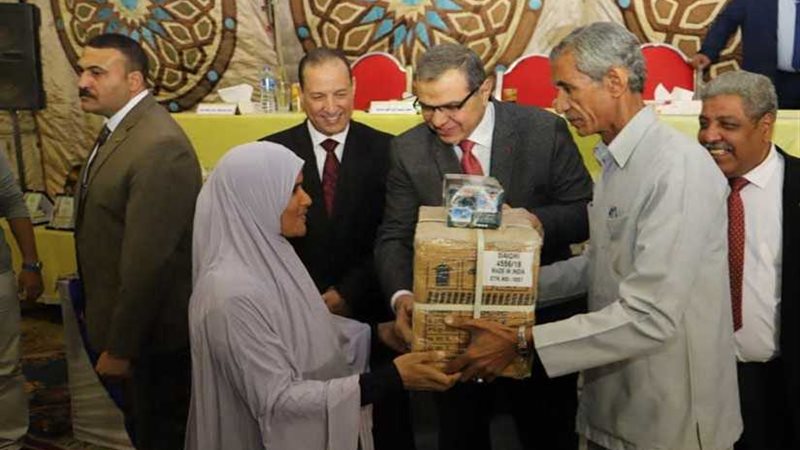 سعفان يسلم 10 ماكينات