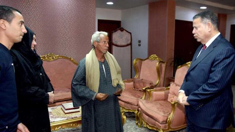 30 ألف جنيه مساعدة