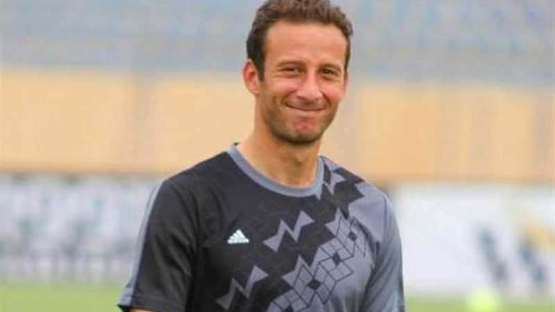 الأهلي يتعاقد مع