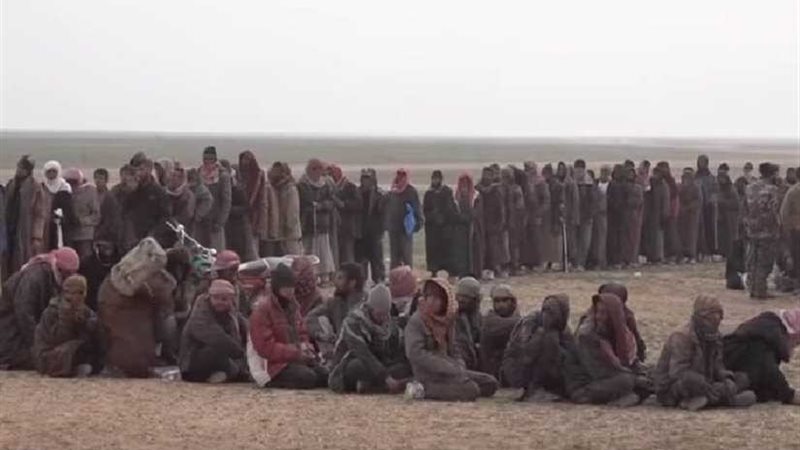 ترحيل نحو 130 فرنسيا