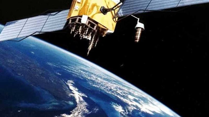 الصين تطلق 10 أقمار