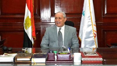 محافظ الأقصر يبحث تفعيل تطبيق 