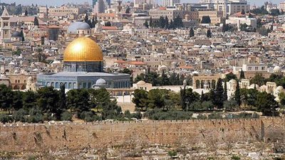 فلسطينيون يحذرون: 