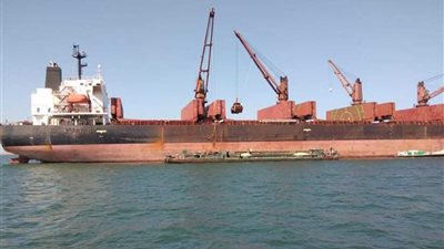 تفريغ ١٤١ سفينة بضائع بميناء الإسكندرية