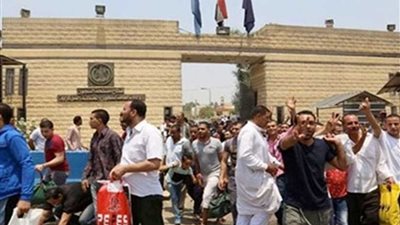 الإفراج عن 487 سجينًا احتفالًا بعيد الشرطة