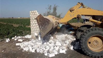 إزالة ٢٣ تعديًا على أراضٍ زراعية وأملاك دولة