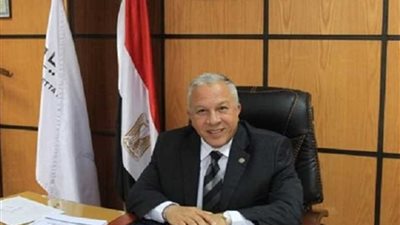 رئيس موانئ البحر الأحمر في جولة ميدانية بميناء سفاجا