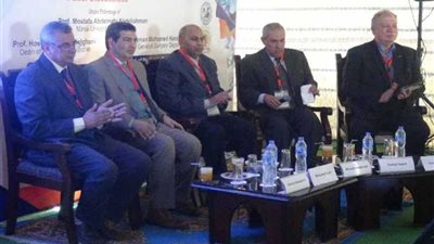 رئيس جامعة المنيا.. يفتتح اليوم العلمي السنوي لجراحات الأطفال