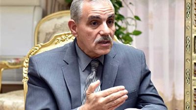 إغلاق وإنذار 14 منشأة طبية مخالفة بأسيوط