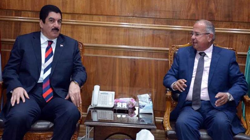 محافظ القليوبية يناقش