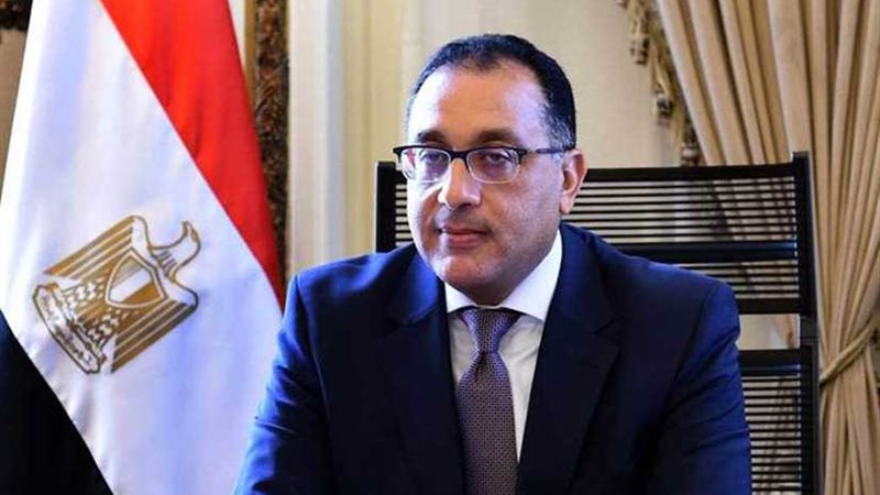 رئيس الوزراء يشهد