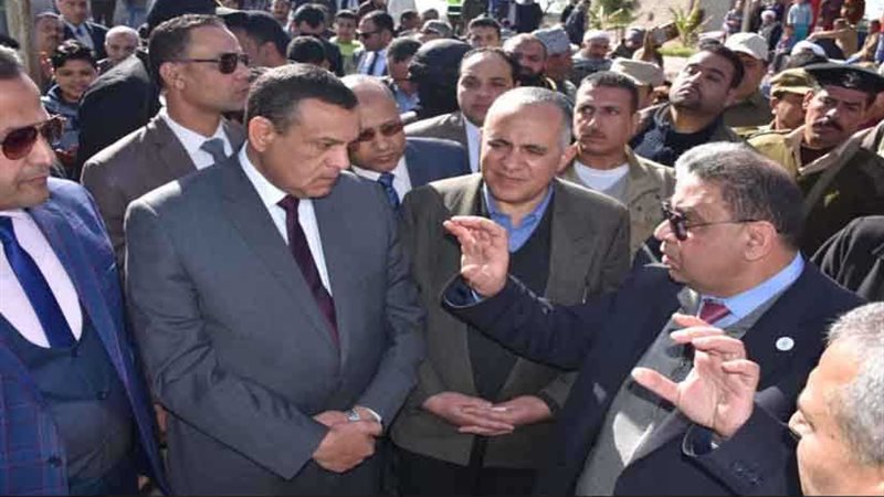 وزير الري ومحافظ