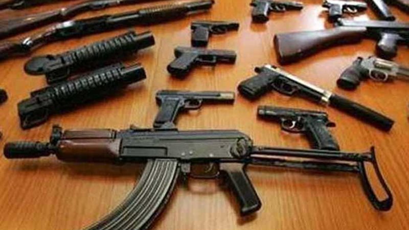 ضبط 13 قطعة سلاح