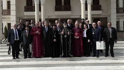 البابا تواضروس يلتقي وفدا من ممثلي الكنائس بإنجلترا