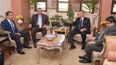 محافظ بني سويف يستقبل وزير القوى العاملة