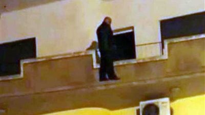 انتحار خمسيني أمام أعين الشرطة في سوريا