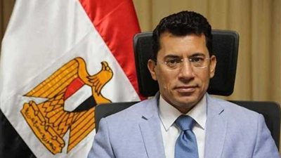 صبحي يهنئ هداية ملاك لحصولها ذهبية قبرص الدولية للتايكوندو