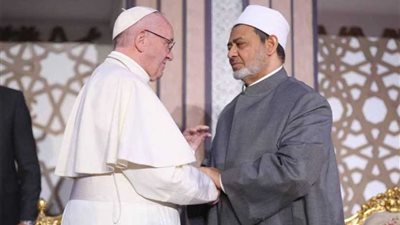 الإمام الأكبر يتوجه إلى أبو ظبي غداً الأحد لعقد قمة تاريخية مع بابا الفاتيكان