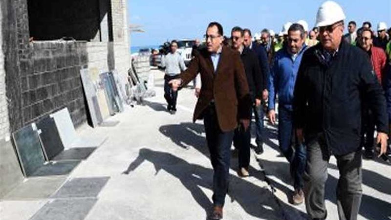 رئيس الوزراء يتفقد