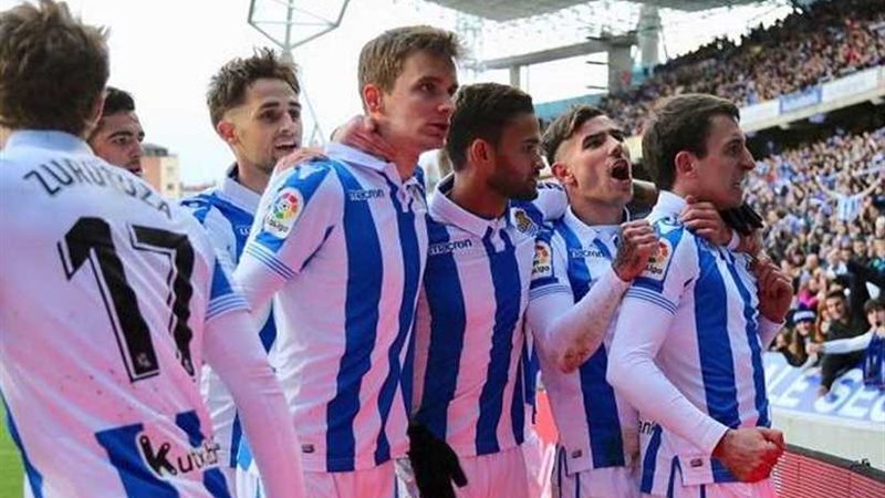 ريال سوسييداد يتخطى