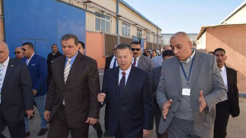 مصنع ملابس جاهزة